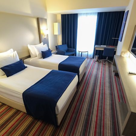 Hotel Ramada Plaza By Wyndham İzmir Extérieur photo