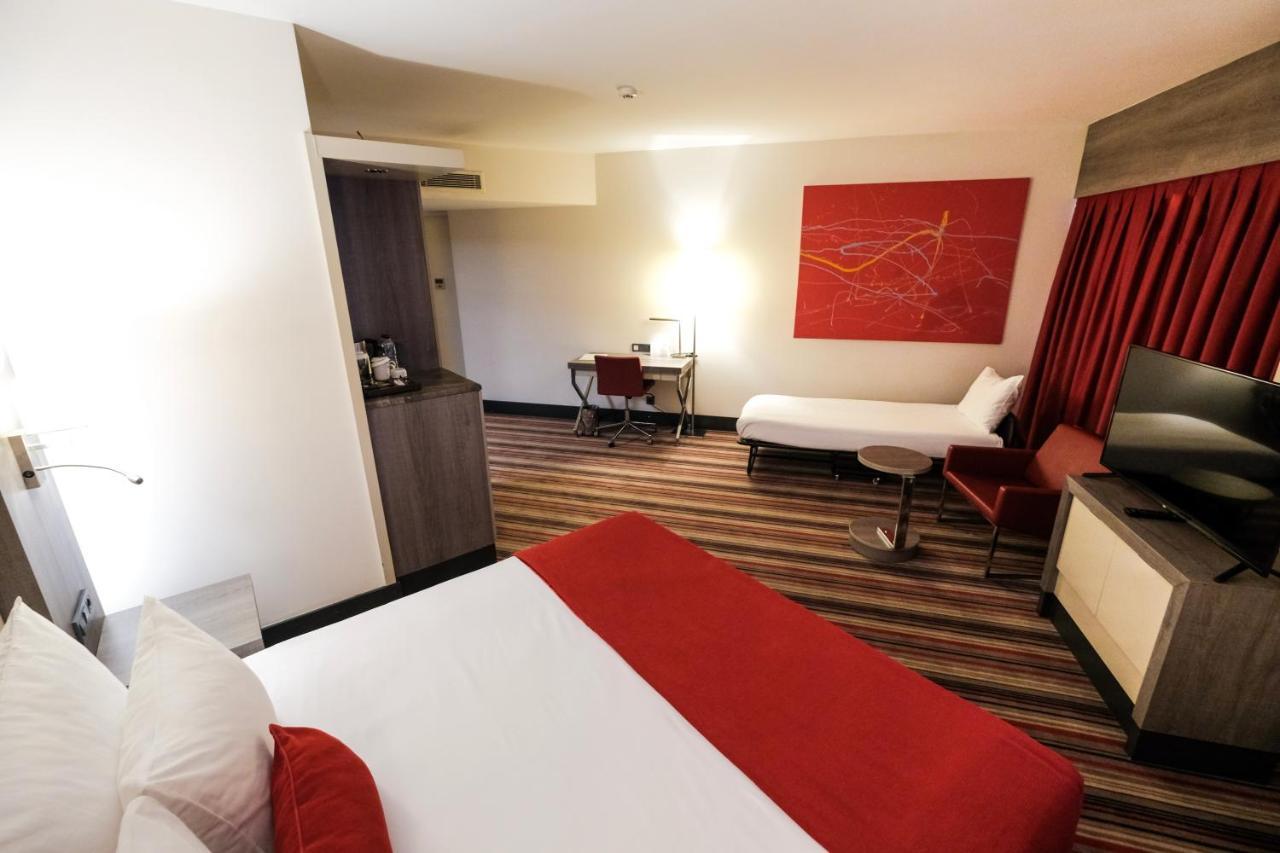 Hotel Ramada Plaza By Wyndham İzmir Extérieur photo
