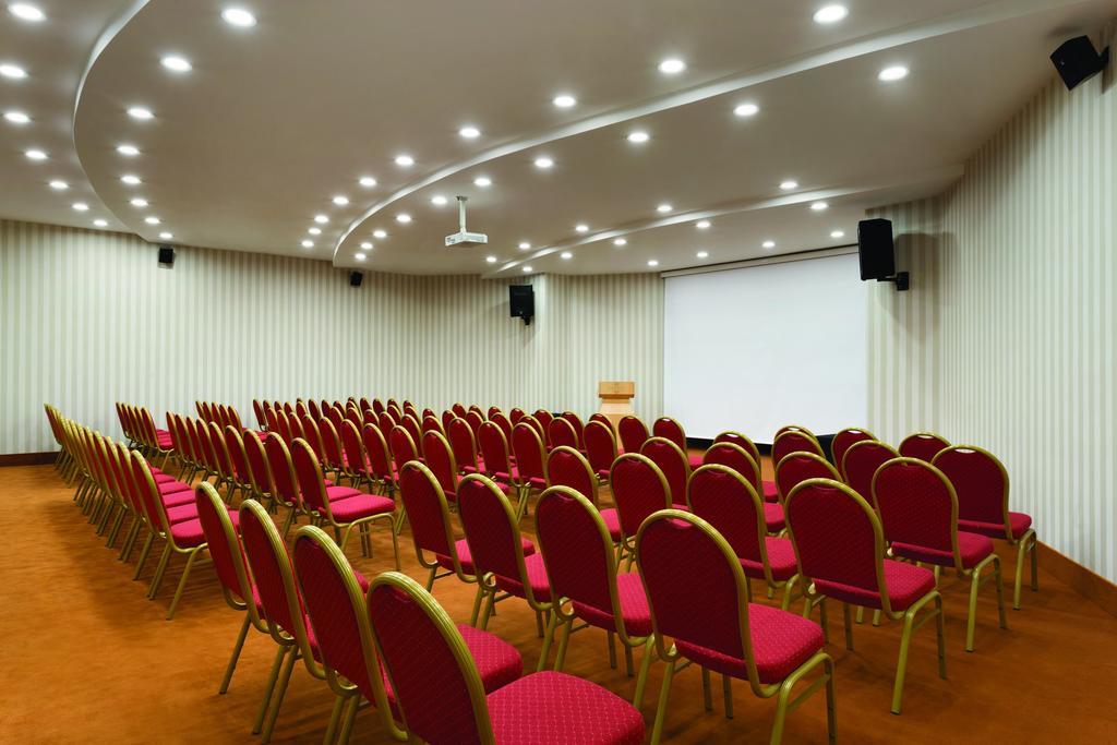 Hotel Ramada Plaza By Wyndham İzmir Extérieur photo